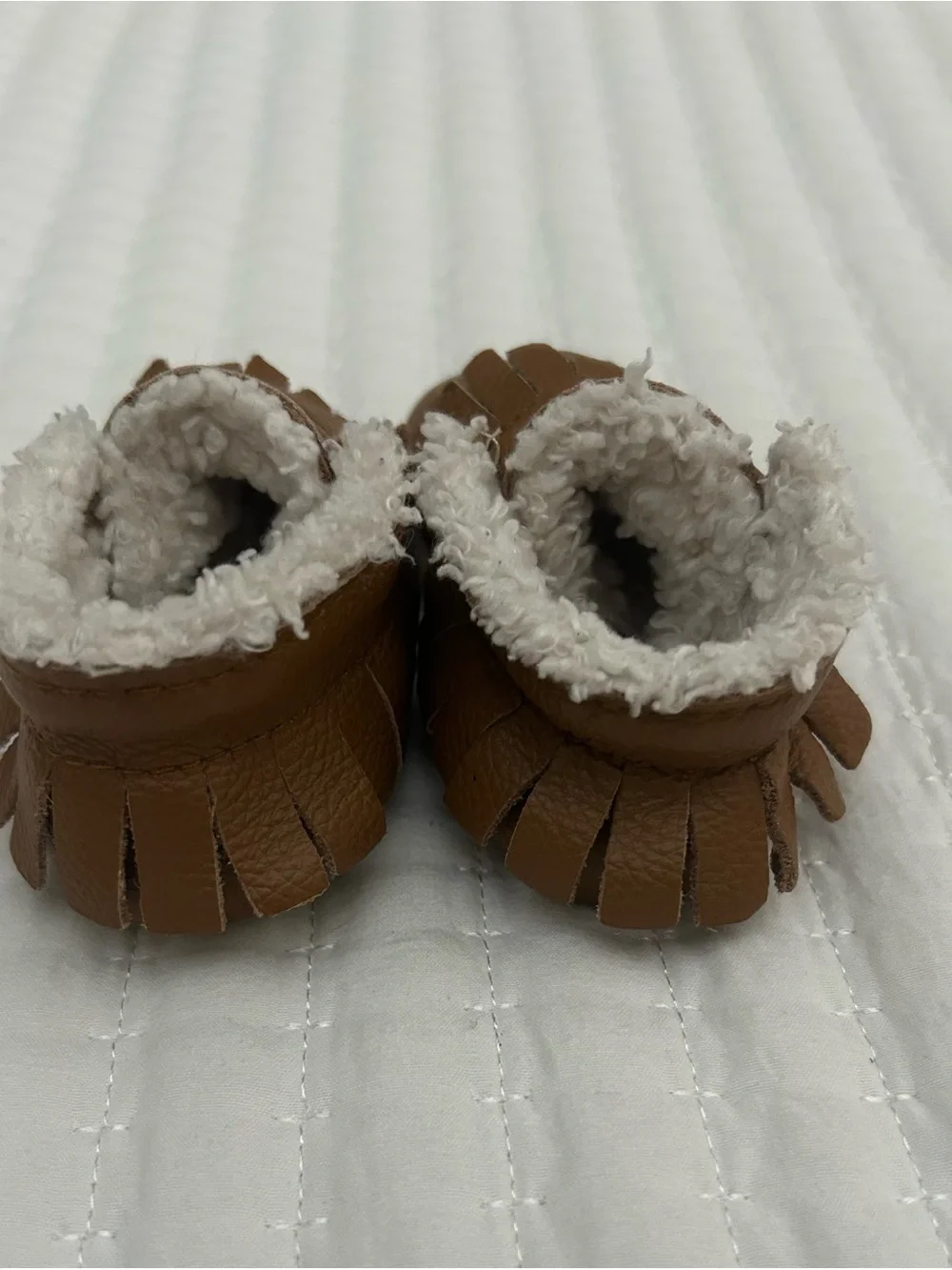 BirdRock Baby Brown Fringed Sherpa Lined Leather Moccasins Size 4